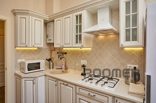 Italian 11, Saint Petersburg - apartment by the day