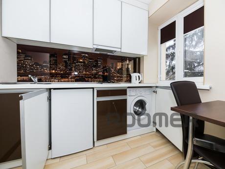 Modern apartment in the center, Kharkiv - apartment by the day