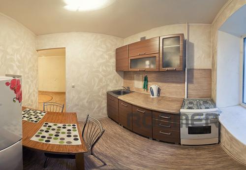 One bedroom apartment on the subway line, Novosibirsk - apartment by the day