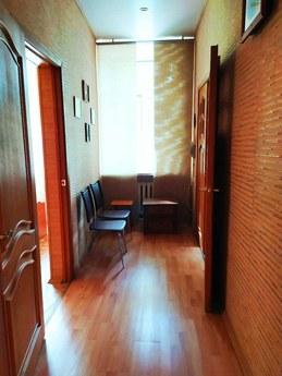 2 rooms, day Volga Embankment / Center, Samara - apartment by the day