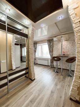 Apartment with jacuzzi CENTER, Poltava - apartment by the day