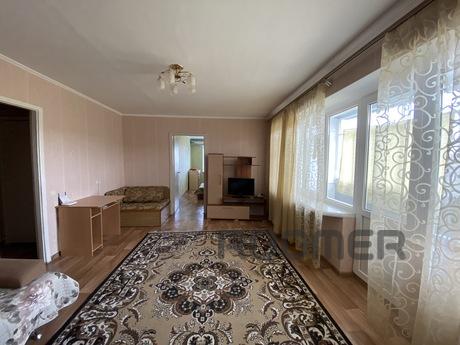 Two-room apartment in the center, Mykolaiv - apartment by the day