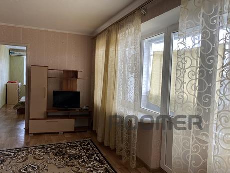Two-room apartment in the center, Mykolaiv - apartment by the day