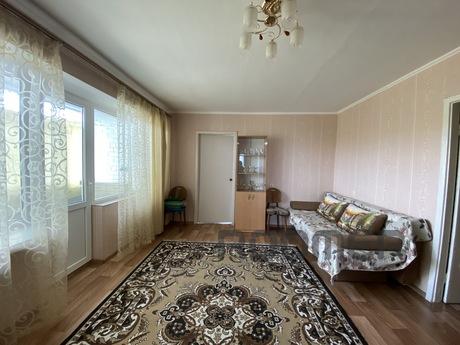 Two-room apartment in the center, Mykolaiv - apartment by the day