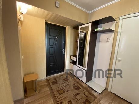 Two-room apartment in the center, Mykolaiv - apartment by the day