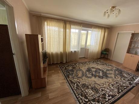Two-room apartment in the center, Mykolaiv - apartment by the day