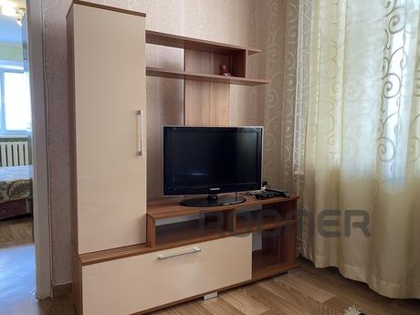 Two-room apartment in the center, Mykolaiv - apartment by the day