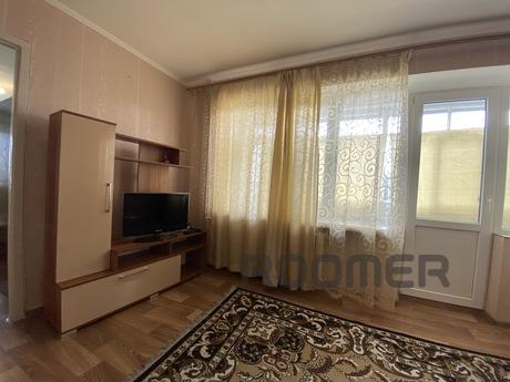 Two-room apartment in the center, Mykolaiv - apartment by the day