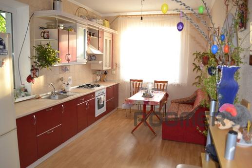Большой дом с двором,800 м. до пляжей, Евпатория - квартира посуточно
