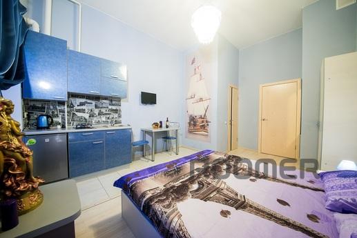 ROMANTIC FLAT IN THE CENTER, Saratov - apartment by the day