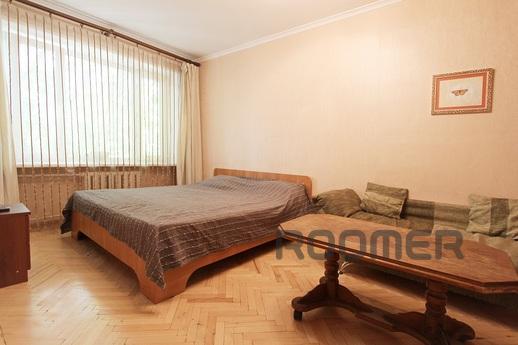 Located in 15 -. minutes. traffic from the subway Polezhaevs