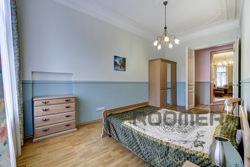 2-bedroom apartment in the center, Saint Petersburg - apartment by the day
