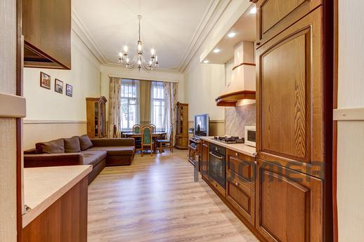 2-bedroom apartment in the center, Saint Petersburg - apartment by the day