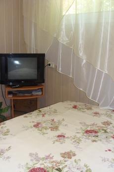 Comfortable house in the city center, Feodosia - apartment by the day