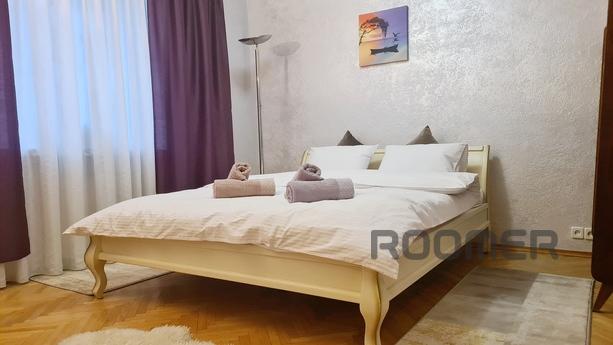 Большая, просторная, 3х комнатная квартира (100 м.кв.), по п