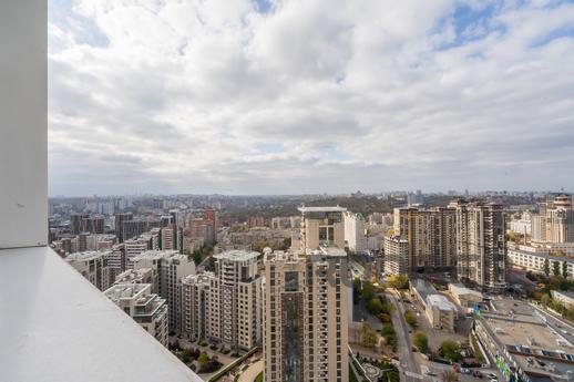 Species studio apartment in a new reside, Kyiv - apartment by the day
