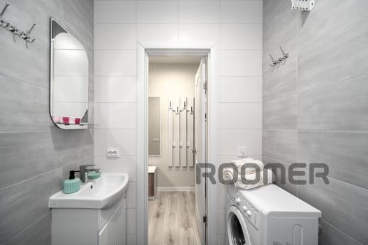 Bright 1-room studio 3 min. from metro Y, Kharkiv - apartment by the day