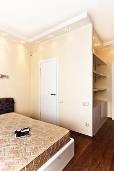 apartment 'White Sail', Odessa - apartment by the day