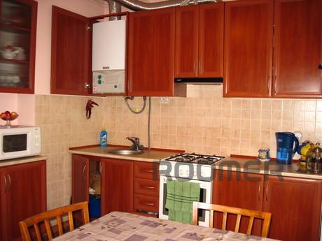 Zatishny house near the railway station, Lviv - apartment by the day
