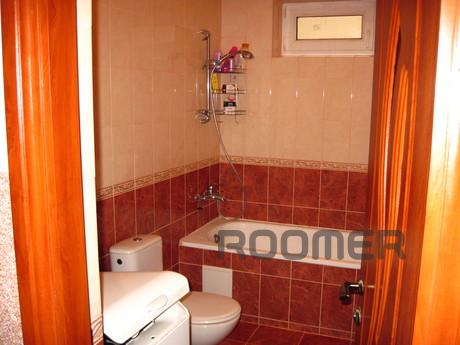 Zatishny house near the railway station, Lviv - apartment by the day