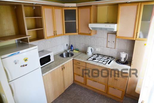 Modern studio apartment in the center, Yekaterinburg - apartment by the day