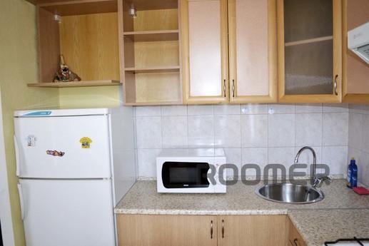 Modern studio apartment in the center, Yekaterinburg - apartment by the day