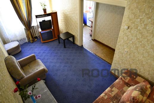 Two bedroom apartment in the city center, Yekaterinburg - apartment by the day