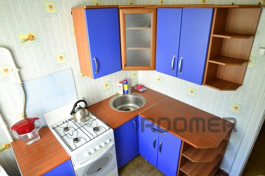 Two bedroom apartment in the city center, Yekaterinburg - apartment by the day