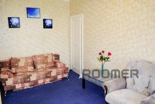 Two bedroom apartment in the city center, Yekaterinburg - apartment by the day