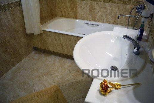 Luxury apartment in the center of busine, Yekaterinburg - apartment by the day