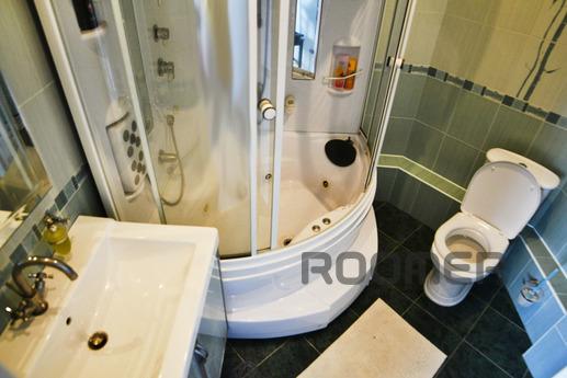 VIP apartment in a luxury home., Yekaterinburg - apartment by the day