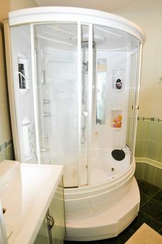 VIP apartment in a luxury home., Yekaterinburg - apartment by the day