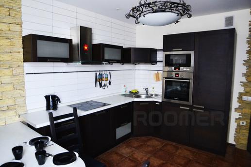 VIP apartment in a luxury home., Yekaterinburg - apartment by the day