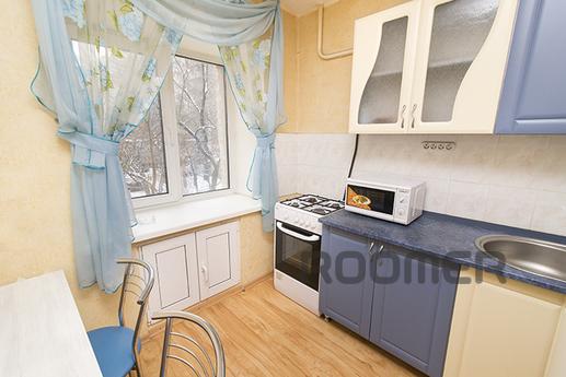 Modern apartment in the center, Yekaterinburg - apartment by the day