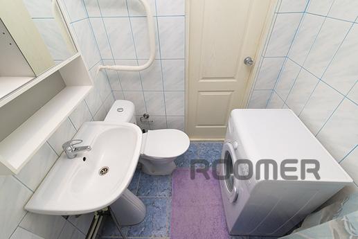 Modern apartment in the center, Yekaterinburg - apartment by the day