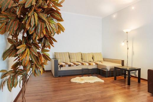 2-Bedroom on Voroshilov Avenue, Rostov-on-Don - apartment by the day