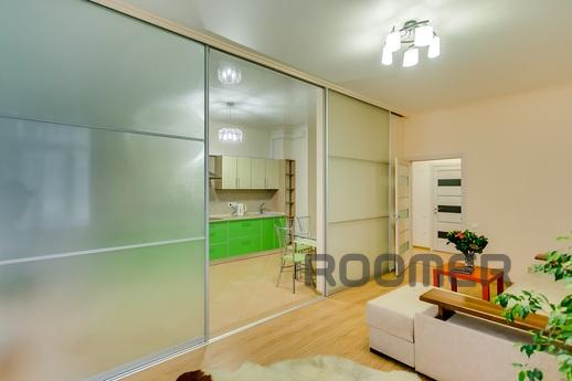 Elite House, Rostov Center, Rostov-on-Don - apartment by the day
