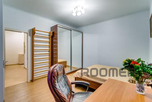 Elite House, Rostov Center, Rostov-on-Don - apartment by the day