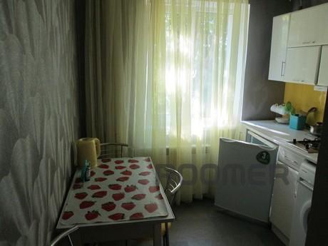 cozy apartment near the sea, Alushta - apartment by the day