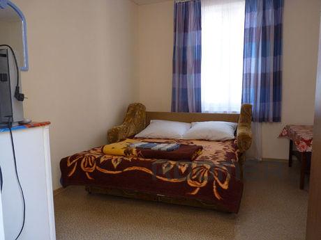 The private sector in Alushta, Alushta - apartment by the day