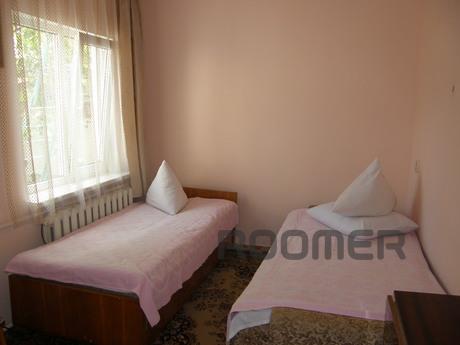 Comfortable rooms in a private house, Alushta - apartment by the day