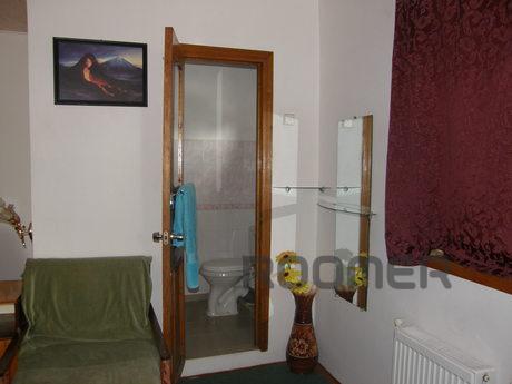 Comfortable rooms in a private house, Alushta - apartment by the day