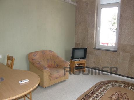 Two-room 'suite', Alushta - apartment by the day