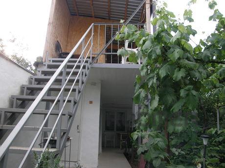 Private sector in Alushta, Alushta - apartment by the day