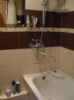 Udmurtia 202, Izhevsk - apartment by the day