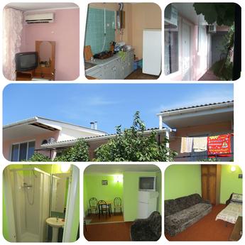 The private sector in the city center, Feodosia - apartment by the day
