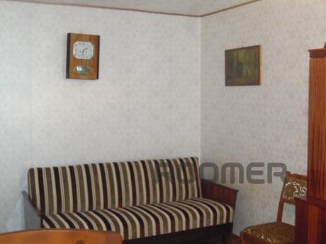 Rent 2-bedroom apartment, Alupka - apartment by the day