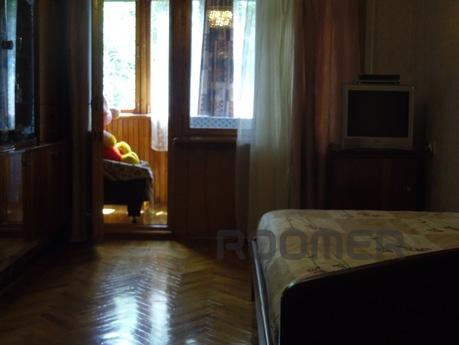 Rent 2-bedroom apartment, Alupka - apartment by the day