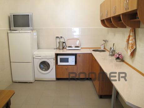 We rent cheap rooms, close to the train, Mykolaiv - apartment by the day