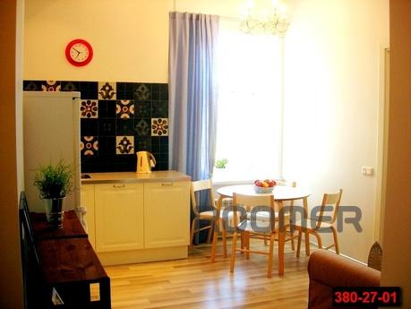 Comfortable, modern apartment in the heart of the city! has 